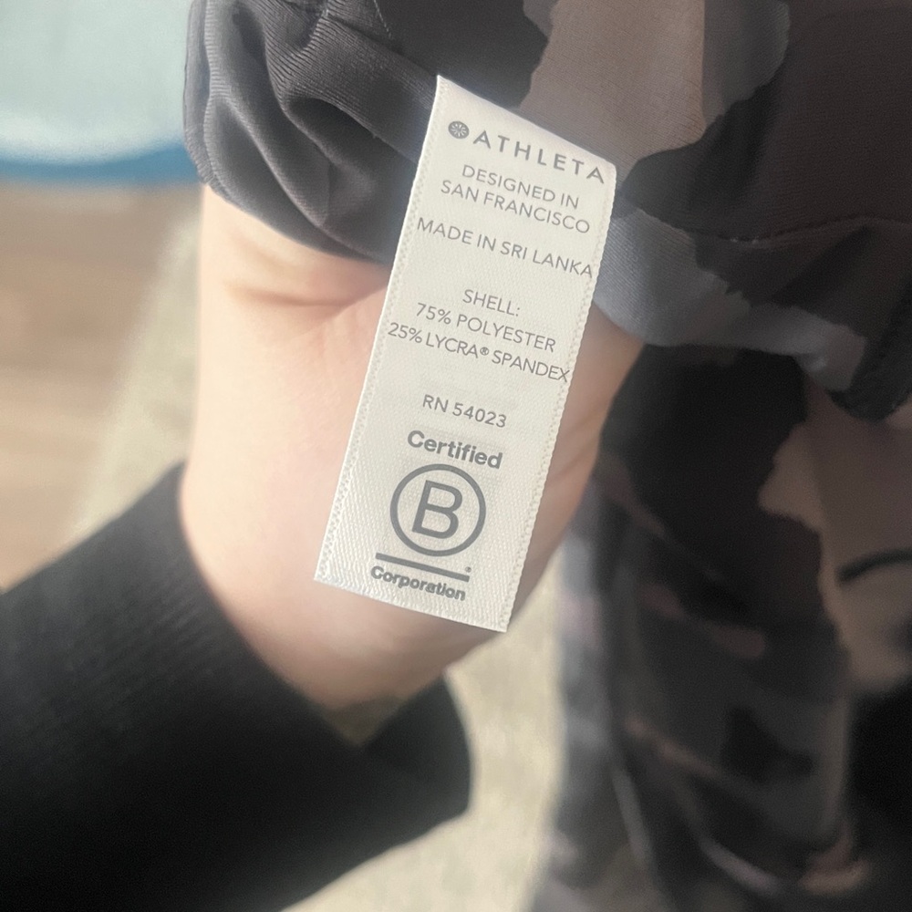 Athleta Lightning Camo 7/8 Leggings - Picture 5 of 5